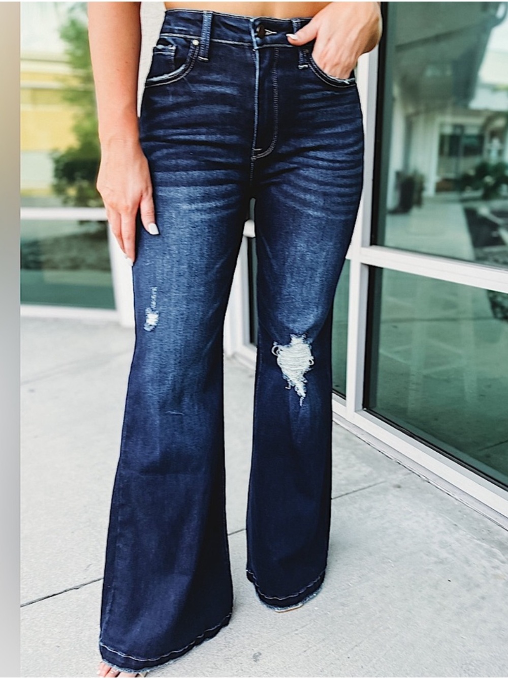 Petra 153 High Rise 70’s Flare Denim Distressed Jeans ❤️